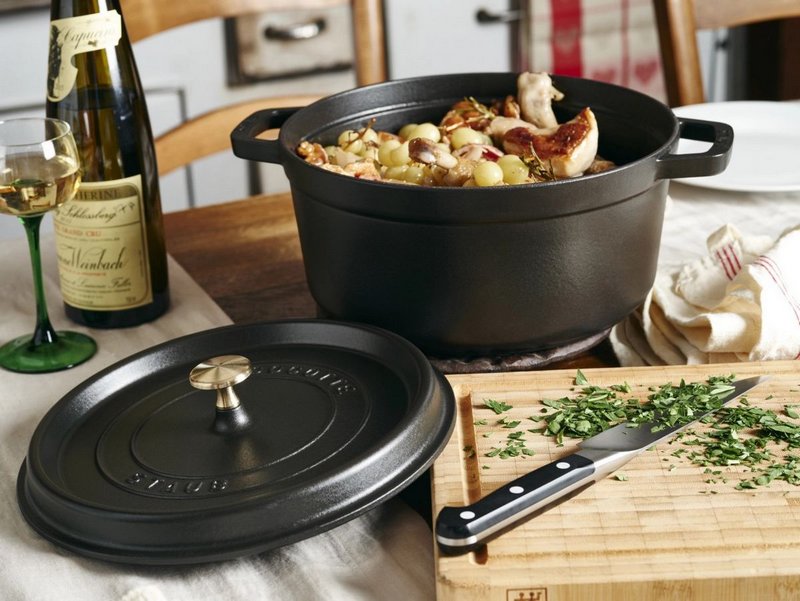 Staub Cocotte rund 24 cm schwarz 