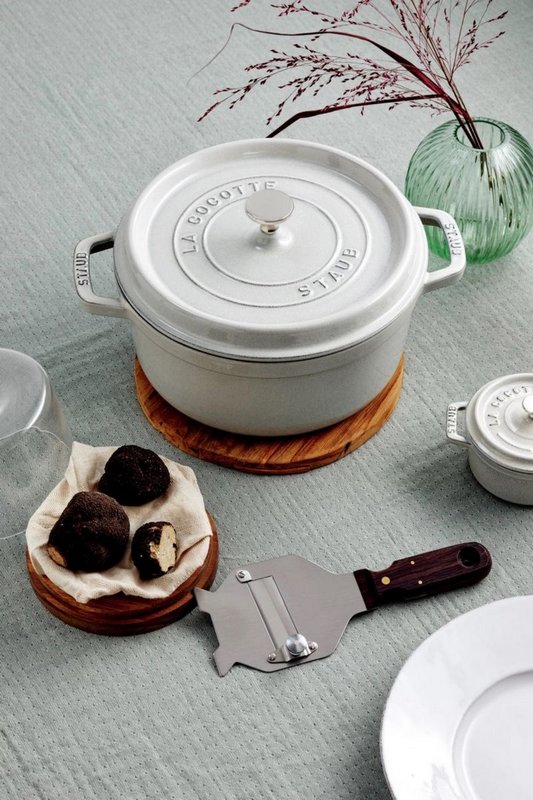 Staub Cocotte rund 24 cm Weisser Trüffel 