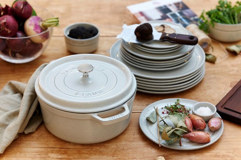 Staub Cocotte rund 28 cm Weisser Trüffel 