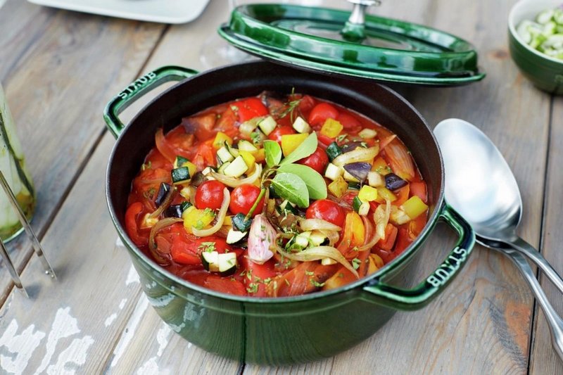 Staub Cocotte rund 28 cm Basilikum Grün 