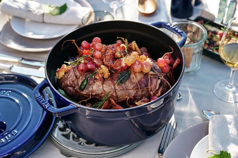 Staub Cocotte rund 28 cm Dunkelblau 