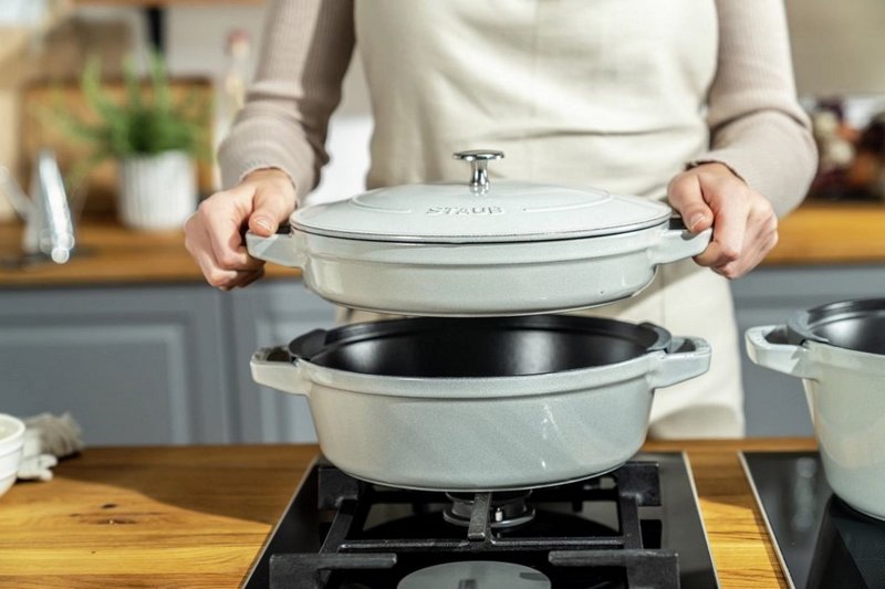 Staub Cocotte rund 24 cm Weisser Trüffel stackable 