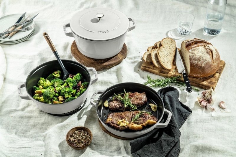Staub Cocotte rund 24 cm Weisser Trüffel stackable 
