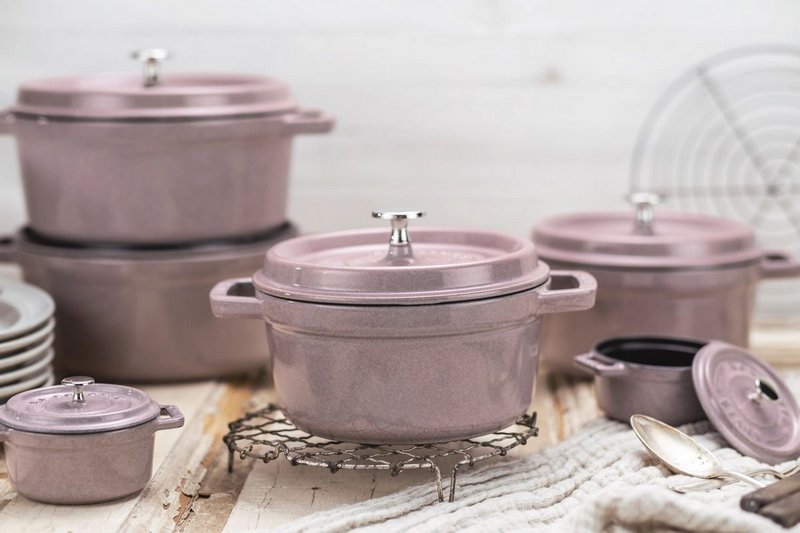 Staub Cocotte rund 20 cm Kirschblüte 