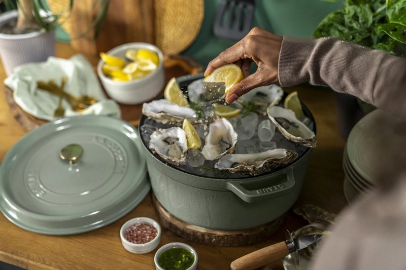 Staub Cocotte rund 24 cm Eucalyptus 