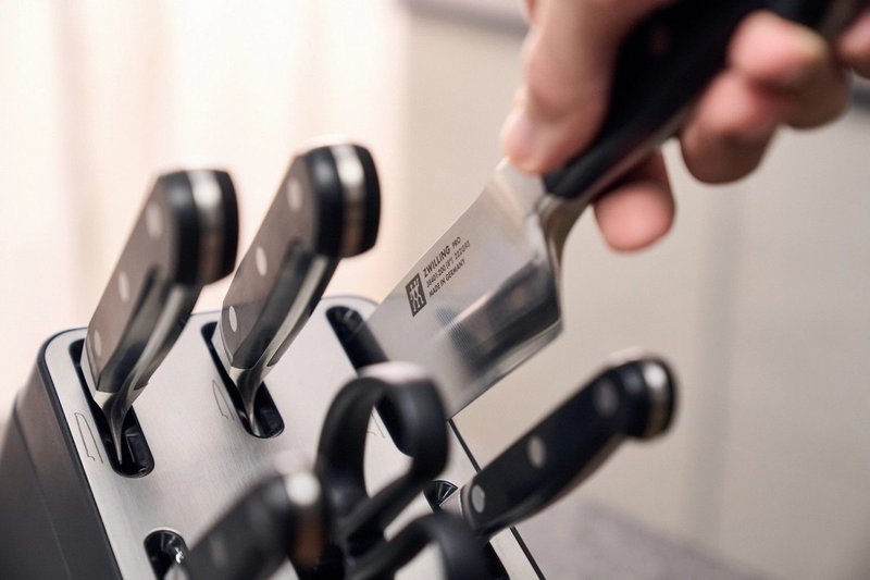Zwilling Pro Selbstschärfender Messerblock 