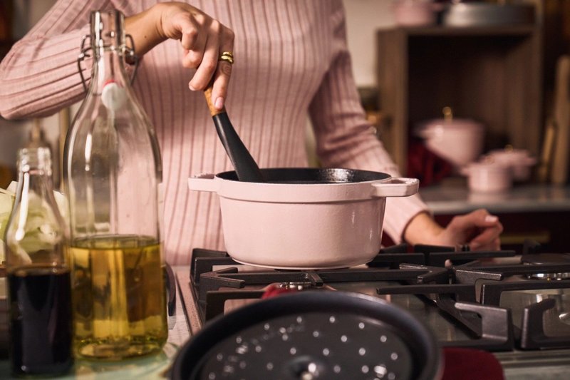 Staub Cocotte rund 26 cm Sorbet Rose 