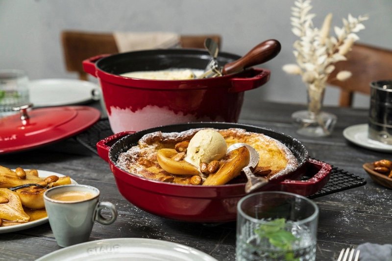 Staub Cocotte rund 24 cm Kirsch Rot 