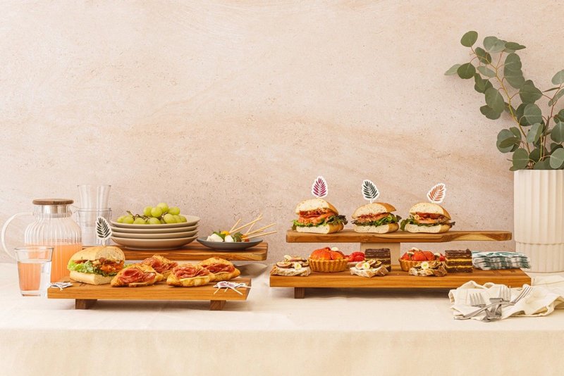 teakhaus Servierplatte Bistro mit Füssen S 