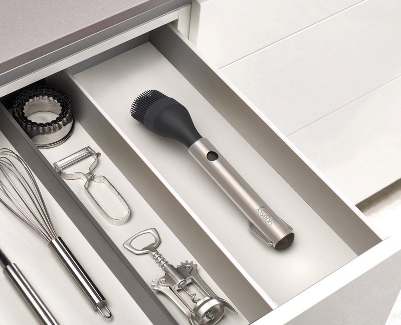 JosephJoseph Pinsel GrillOut BBQ einziehbarer Kopf 
