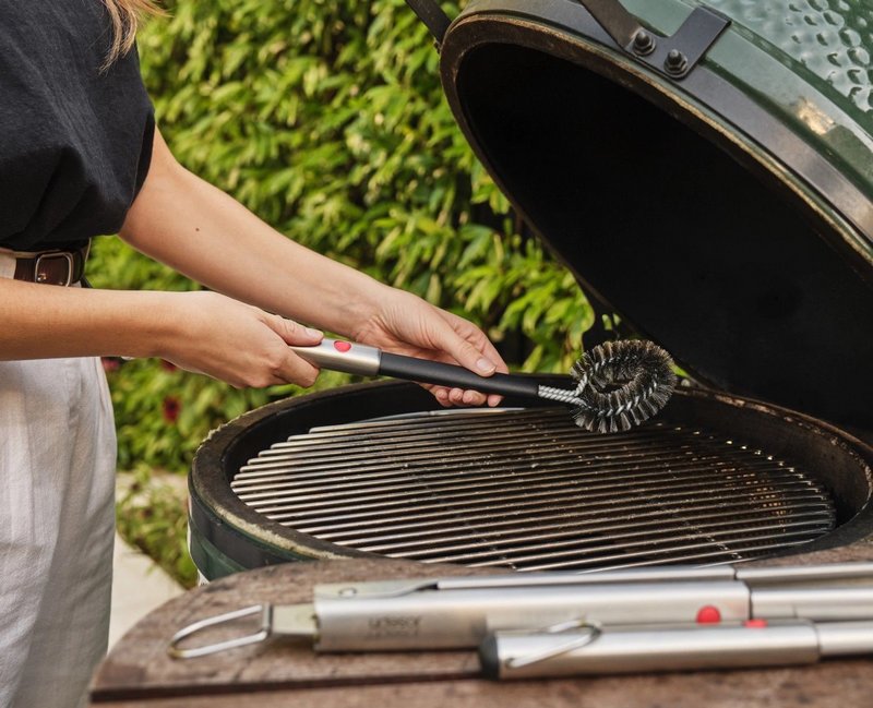 JosephJoseph Reinigungsbürste GrillOut BBQ einziehbarer Kopf 