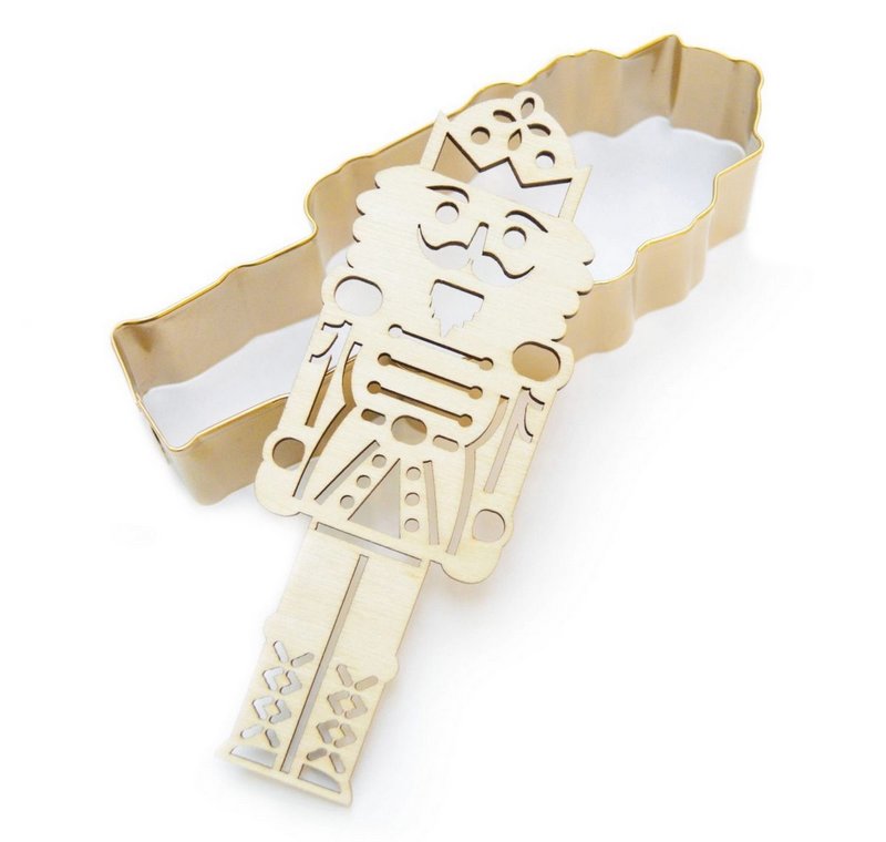 Scrap Cooking Goldener Ausstecher Nussknacker mit Holzpräger 
