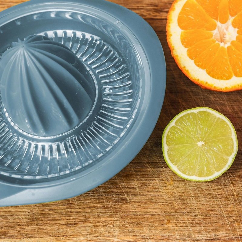 Westmark Zitrus Orangenpresse Limetta blau 