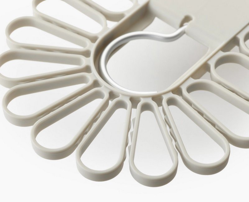 Joseph Joseph Petal Kleiderbügel für Kleinteile in Blütenform für 32 Stück 