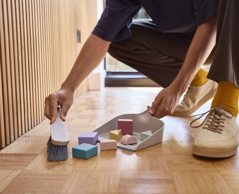 JosephJoseph Kehrschaufel CleanTech mit Handbesen 