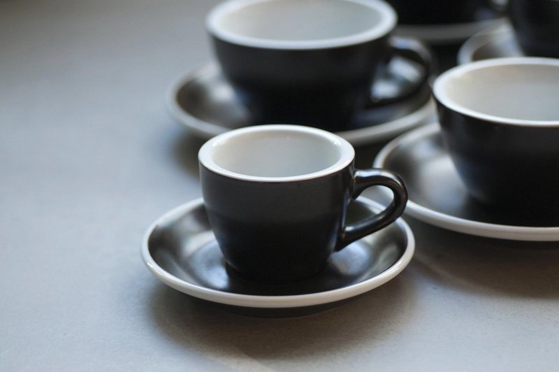 Loveramics Egg Espresso Untertasse 11.5cm schwarz 