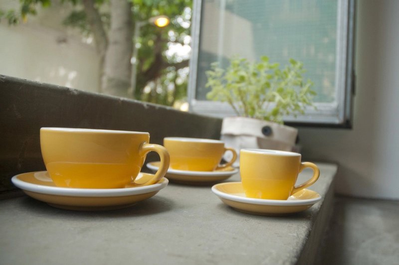 Loveramics Egg Espresso Untertasse 11.5cm gelb 