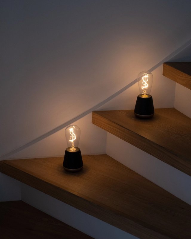 Humble Light Tischlampe One dunkelgrau 