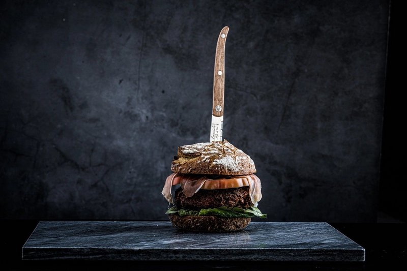 Laguiole Style de Vie Laguiole Innovation Line Steakmesser Eichenholz gezackt 