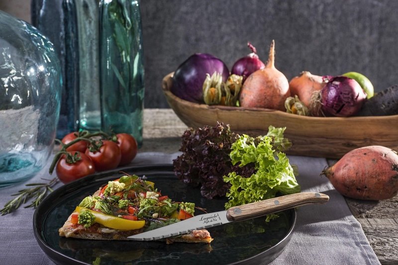 Laguiole Style de Vie Laguiole Innovation Line Steakmesser Eichenholz gezackt 