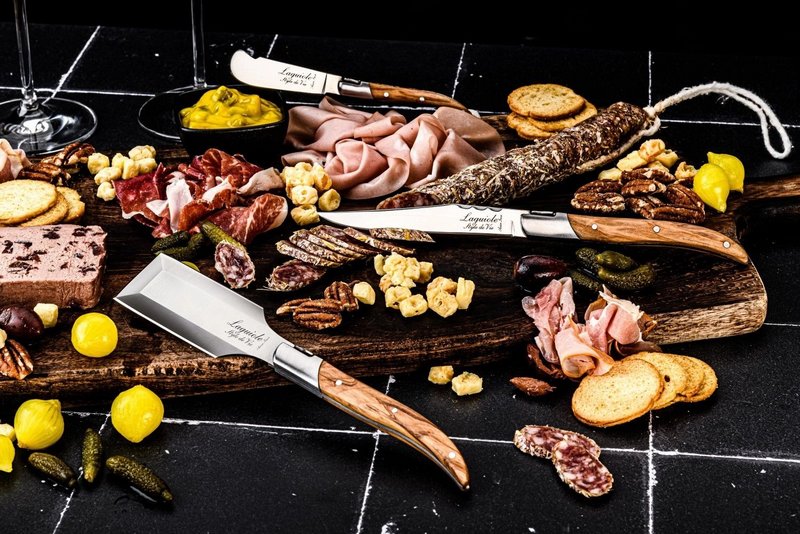 Forged Luxury Line Charcuterie Set Olivenholz 