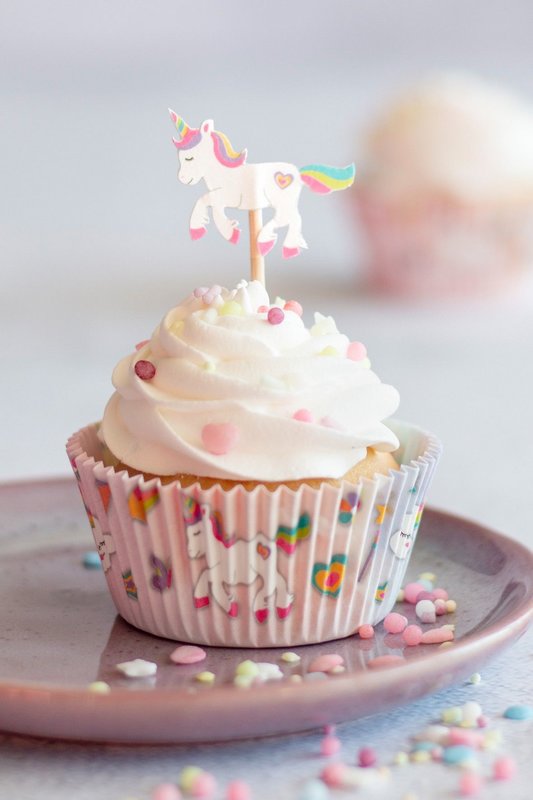 STÄDTER Papier Backförmchen Maxi Einhorn 