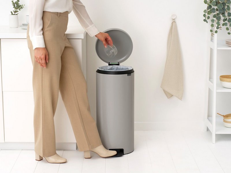 BRABANTIA Treteimer NewIcon soft grey 30 l 